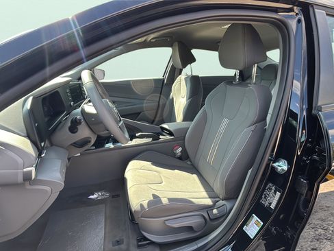 New 2026 Hyundai Elantra Sport FWD image 20