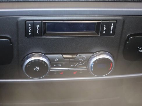 Used 2019 Ford Expedition Platinum image 22