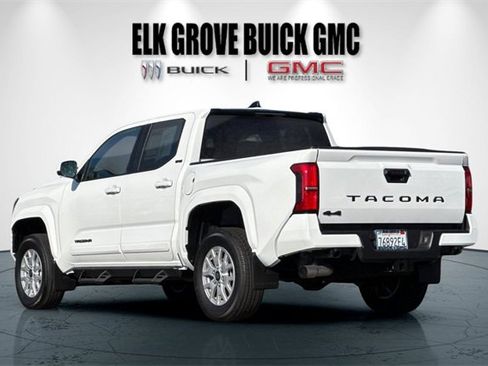 Used 2025 Toyota Tacoma SR5 image 6