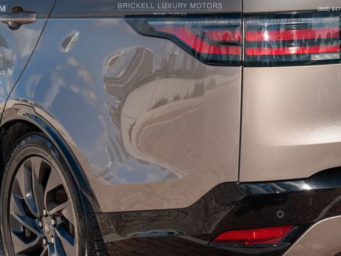 Used 2023 Land Rover Discovery S R-Dynamic image 50