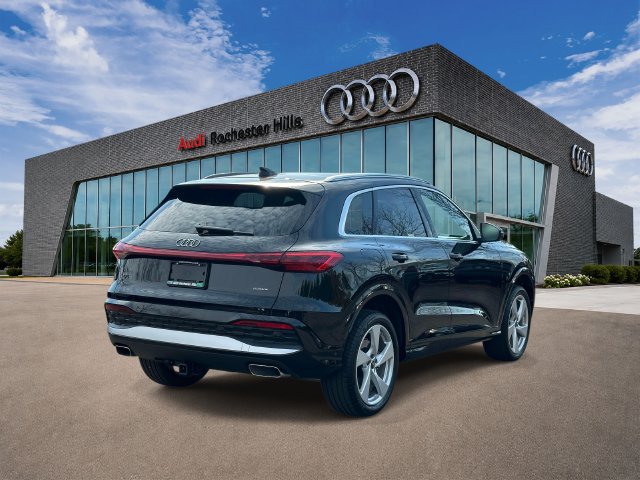 Certified 2026 Audi Q5 Premium Plus w/ Premium Plus AWD/4WD image 5
