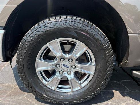 Used 2016 Ford F150 XLT w/ Equipment Group 302A Luxury AWD/4WD image 3