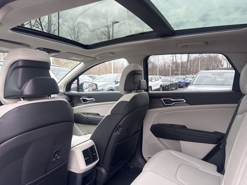 New 2026 Kia Sportage EX image 12