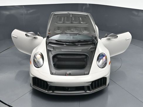 Certified 2026 Porsche 911 Targa 4 GTS AWD/4WD image 29