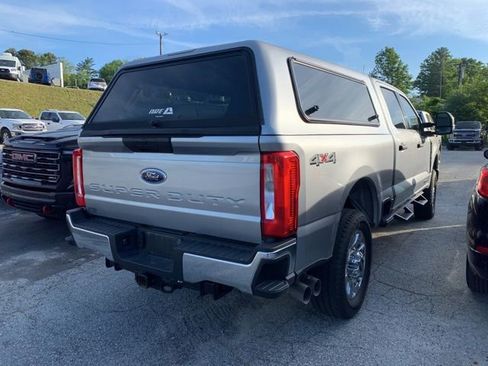 Used 2023 Ford F250 XLT AWD/4WD image 7