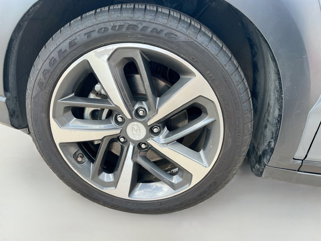 Used 2021 Hyundai Kona Ultimate w/ Cargo Package AWD/4WD image 32