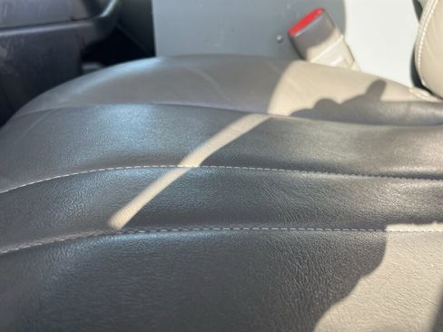 Used 2014 Chevrolet Express 2500 image 17