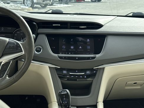 Used 2020 Cadillac XT5 Premium Luxury image 30