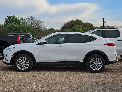 Used 2025 Buick Envista Preferred image 6