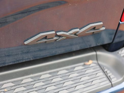 Used 2023 RAM 2500 Big Horn w/ Night Edition AWD/4WD image 7