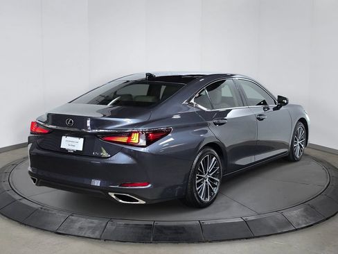Used 2025 Lexus ES 350 w/ Premium Package FWD image 7