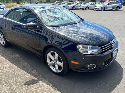 Used 2012 Volkswagen Eos Lux FWD image 3