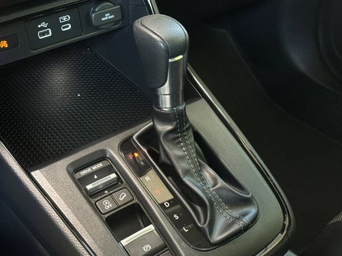 Used 2024 Honda CR-V EX image 17