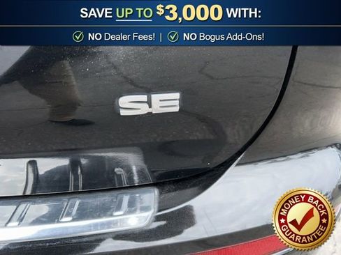 Used 2023 Mitsubishi Outlander SE image 40