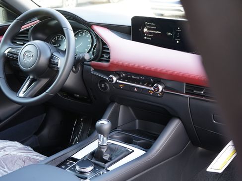 New 2026 MAZDA MAZDA3 2.5 S Hatchback w/ Premium Pkg image 26