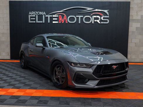 Used 2024 Ford Mustang GT RWD image 2