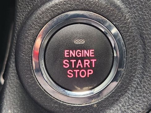 Used 2024 Subaru Outback Premium image 20