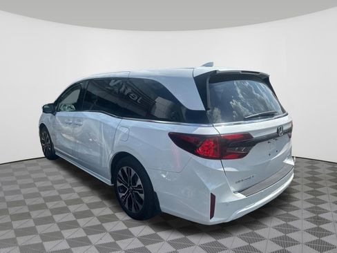 Used 2026 Honda Odyssey Elite image 9