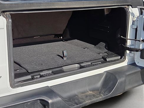 Used 2020 Jeep Wrangler Unlimited Sport S image 9