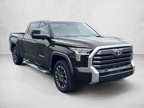 Used 2023 Toyota Tundra Limited image 3