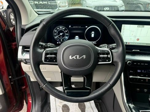 Used 2024 Kia Carnival SX Prestige image 5