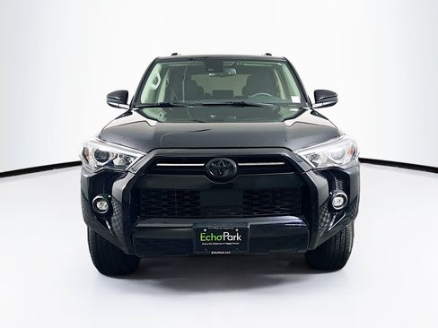 Used 2021 Toyota 4Runner SR5 AWD/4WD image 2