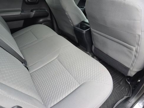 Used 2020 Toyota Tacoma SR w/ SR Convenience Package image 11