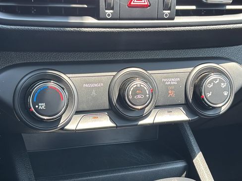Used 2023 Kia Forte LXS w/ LXS Technology Package FWD image 28