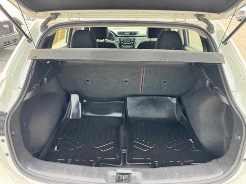 Used 2018 Nissan Rogue Sport S image 31