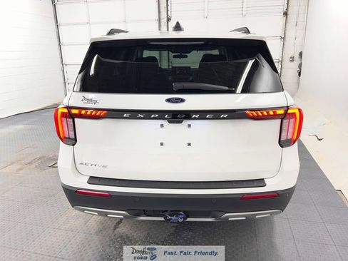 New 2026 Ford Explorer Active w/ Active Comfort Package RWD image 7