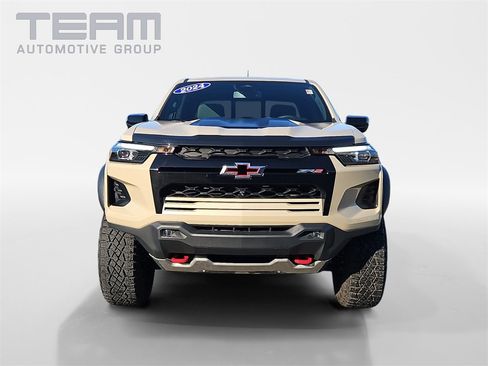 Used 2024 Chevrolet Colorado ZR2 w/ Technology Package image 2