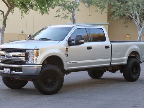 Used 2018 Ford F250 XLT image 5