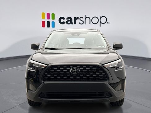 Used 2023 Toyota Corolla Cross L image 8