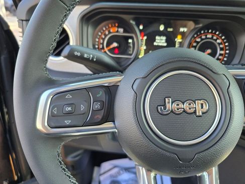 New 2025 Jeep Wrangler Unlimited Sahara w/ Safety Group AWD/4WD image 17