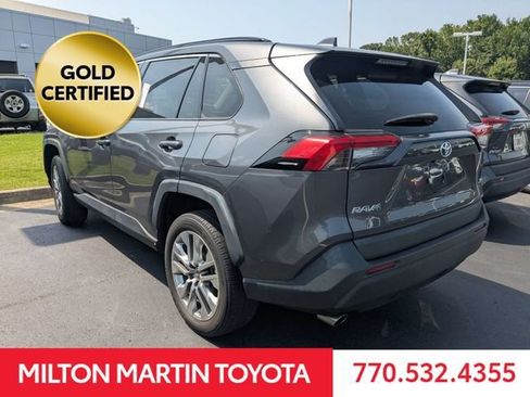 Used 2023 Toyota RAV4 XLE Premium FWD image 4