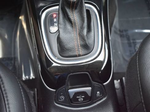 Used 2021 Jeep Compass Limited w/ Sun and Sound Group AWD/4WD image 31