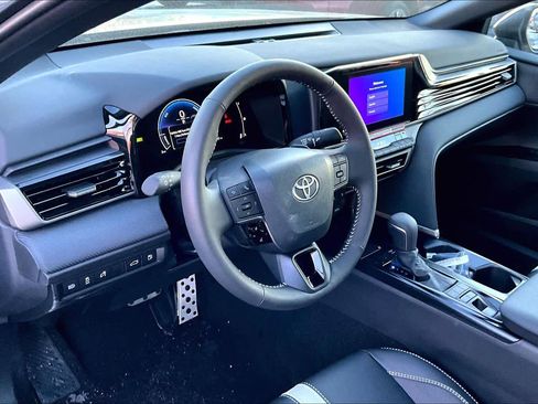 New 2026 Toyota Camry SE image 8
