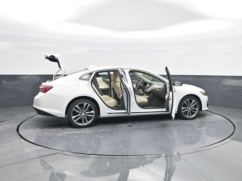 Used 2024 Chevrolet Malibu LT image 47