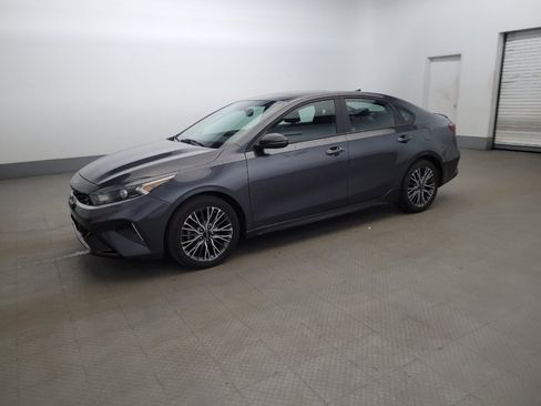 Used 2022 Kia Forte GT-Line w/ GT-Line Premium Package FWD image 2