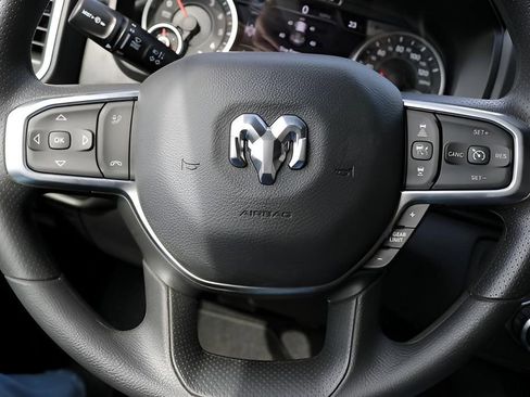 New 2026 RAM 1500 Express AWD/4WD image 18