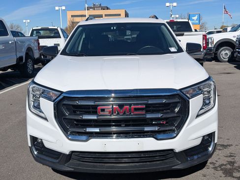 Used 2023 GMC Terrain AT4 image 11