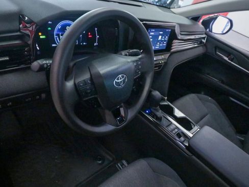 Used 2025 Toyota Camry LE w/ Convenience Package FWD image 13