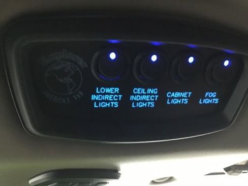 Used 2019 GMC Savana 2500 Extended w/ Enhanced Convenience Package image 37