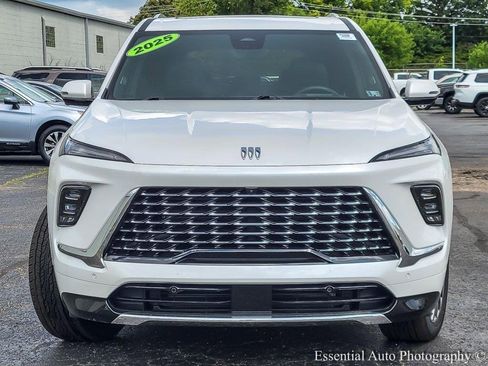 Used 2025 Buick Enclave Avenir w/ Super Cruise Package image 5