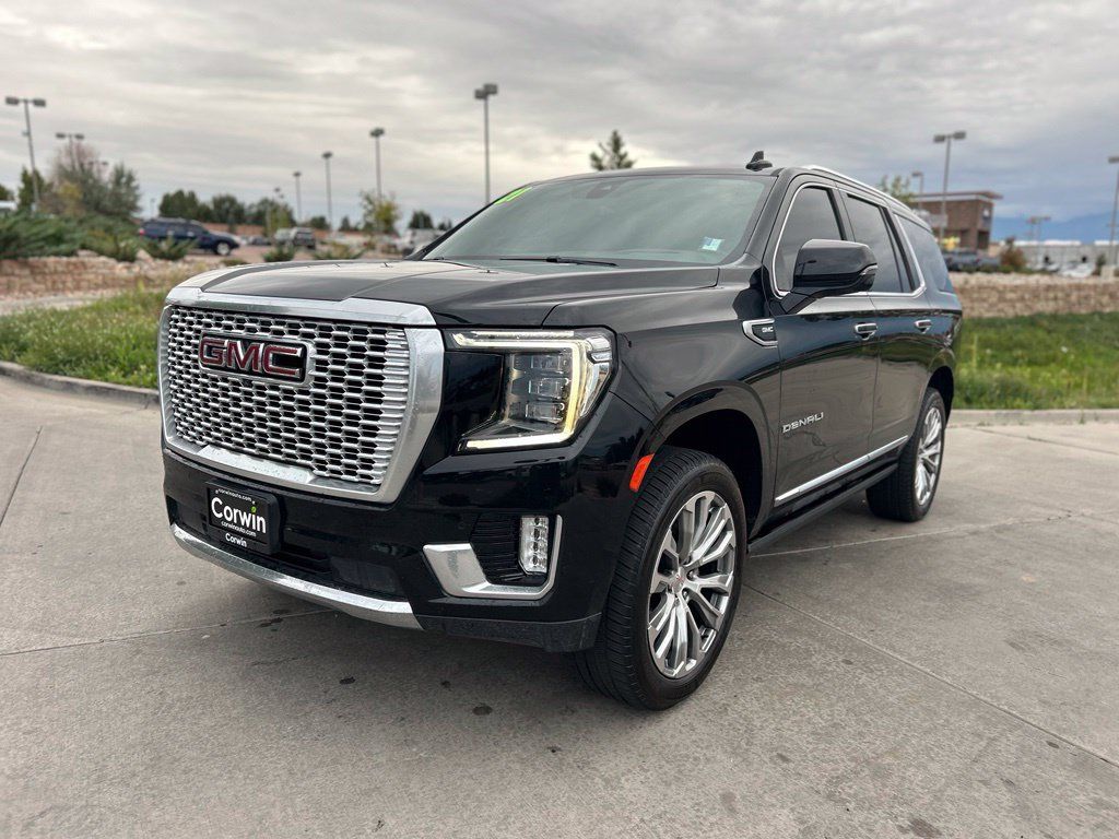 Used 2021 GMC Yukon Denali w/ Denali Ultimate Package AWD/4WD image 3