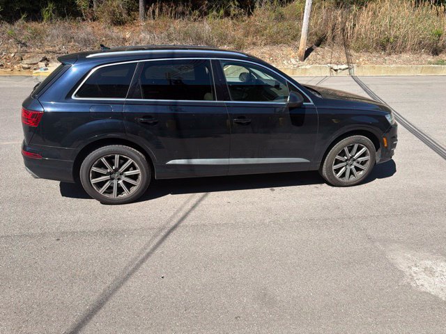 Used 2017 Audi Q7 3.0T Prestige AWD/4WD image 7