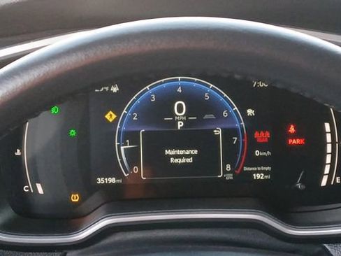 Used 2023 Toyota Corolla Cross XLE w/ Convenience Package image 8