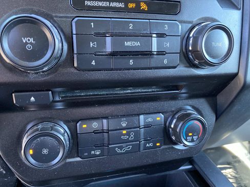 Used 2018 Ford F150 XL w/ Equipment Group 101A Mid AWD/4WD image 18