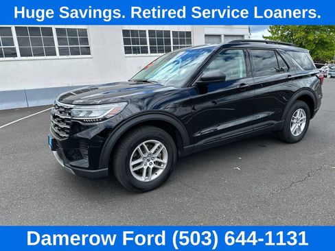 Used 2026 Ford Explorer Active AWD/4WD image 2