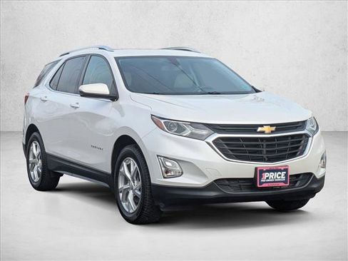 Used 2019 Chevrolet Equinox LT image 3